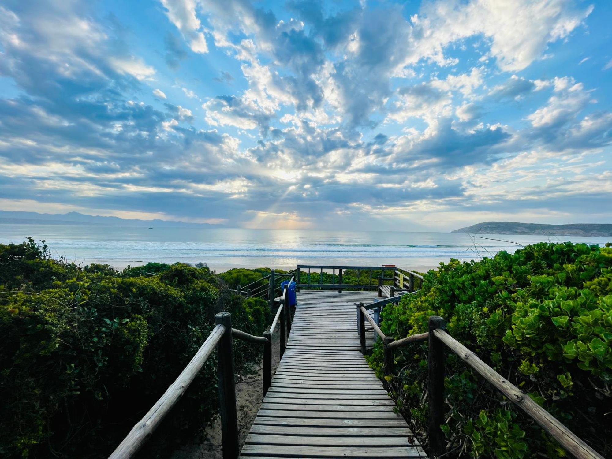 Calm Waters Guesthouse Plettenberg Bay Esterno foto